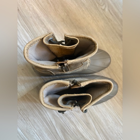 Sperry Saltwater Waterproof Duck Boots Tan/Taupe 8.5 - Picture 5 of 7